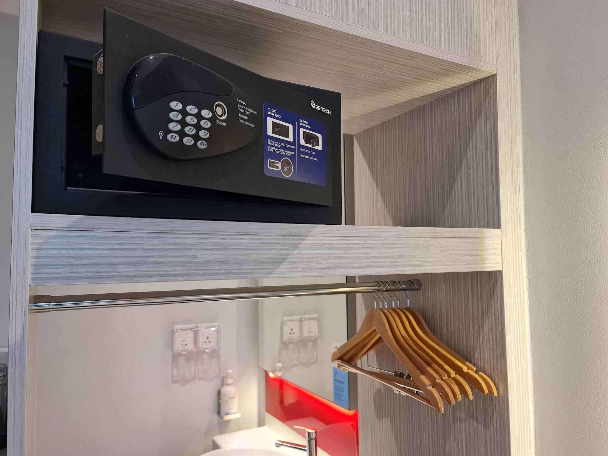Holiday Inn Express & Suites Johor Bahru By Ihg Dış mekan fotoğraf