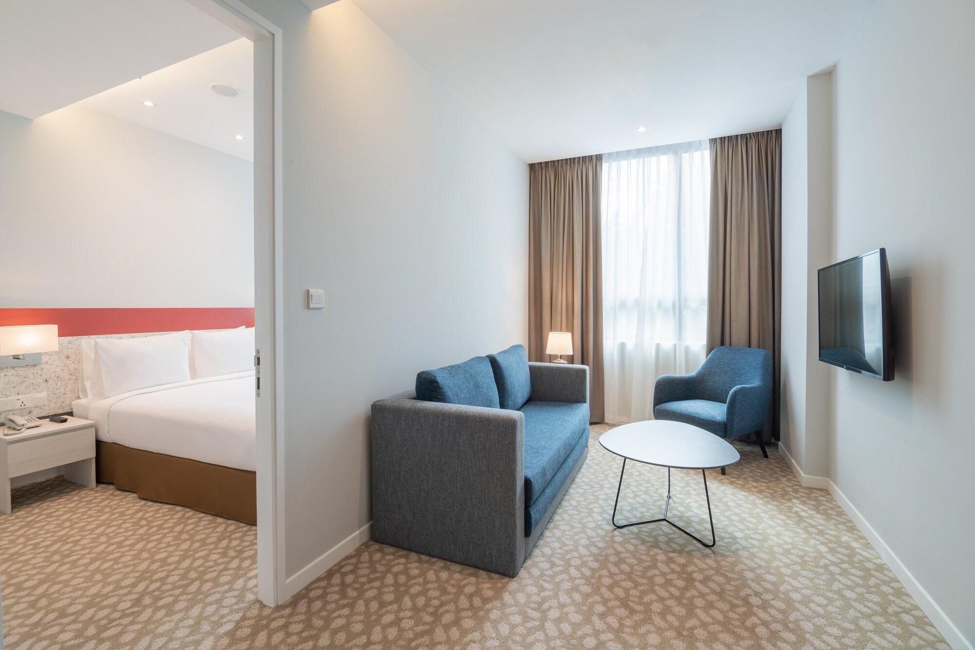 Holiday Inn Express & Suites Johor Bahru By Ihg Dış mekan fotoğraf