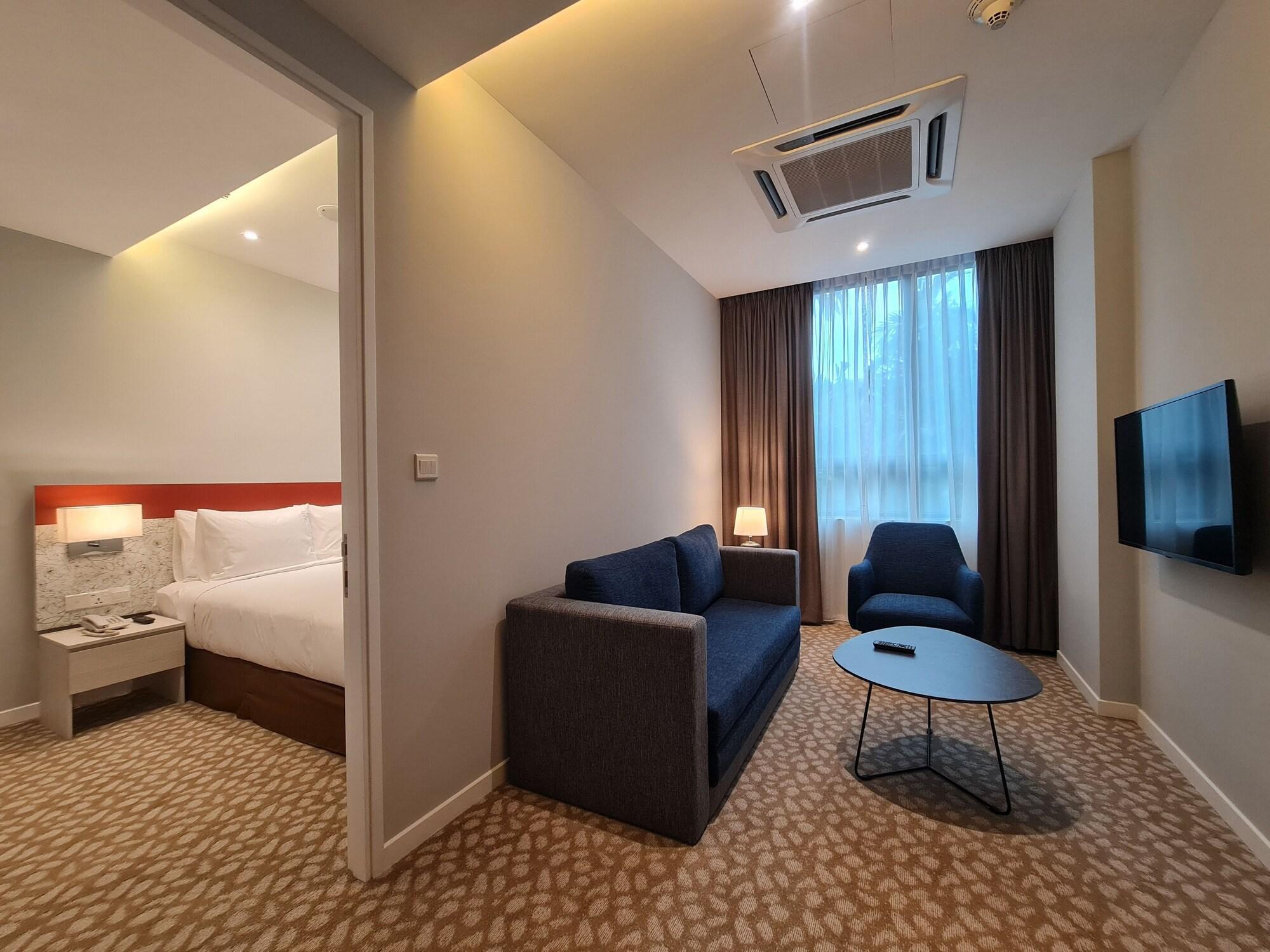 Holiday Inn Express & Suites Johor Bahru By Ihg Dış mekan fotoğraf
